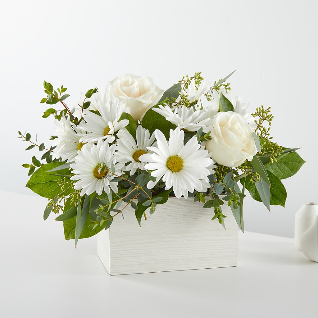Fresh Linen Box Bouquet – HARRY'S FLOWERS, Victoria BC