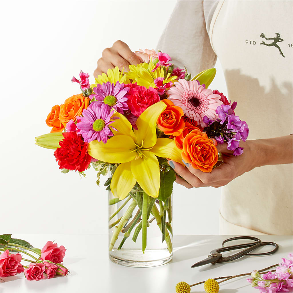 Cue the Confetti - A Florist Original – HARRY'S FLOWERS, Victoria BC