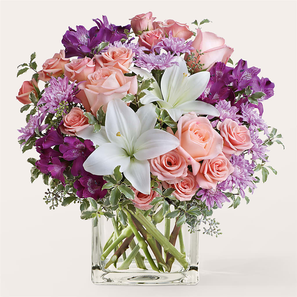 Mani Pedi Bouquet – HARRY'S FLOWERS, Victoria BC