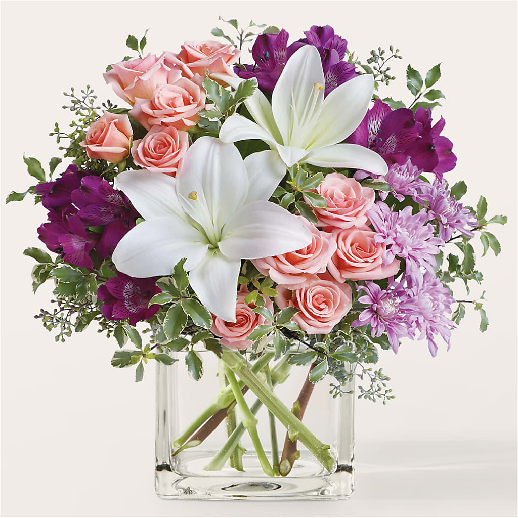 Mani Pedi Bouquet – HARRY'S FLOWERS, Victoria BC