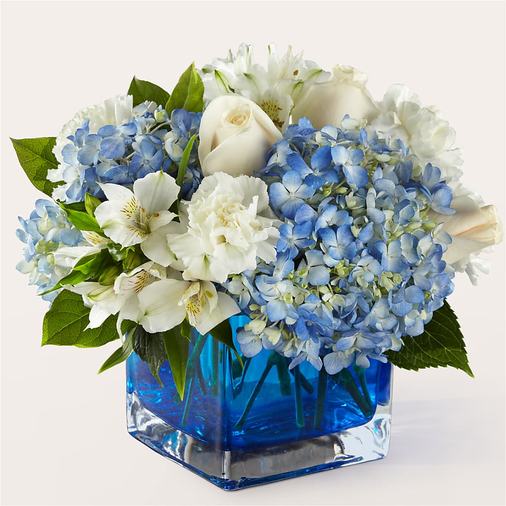 Soothing Waters Bouquet – HARRY'S FLOWERS, Victoria BC