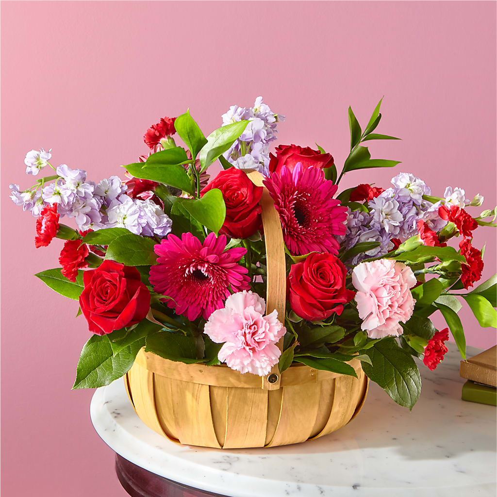 Pink Picnic Basket – HARRY'S FLOWERS, Victoria BC