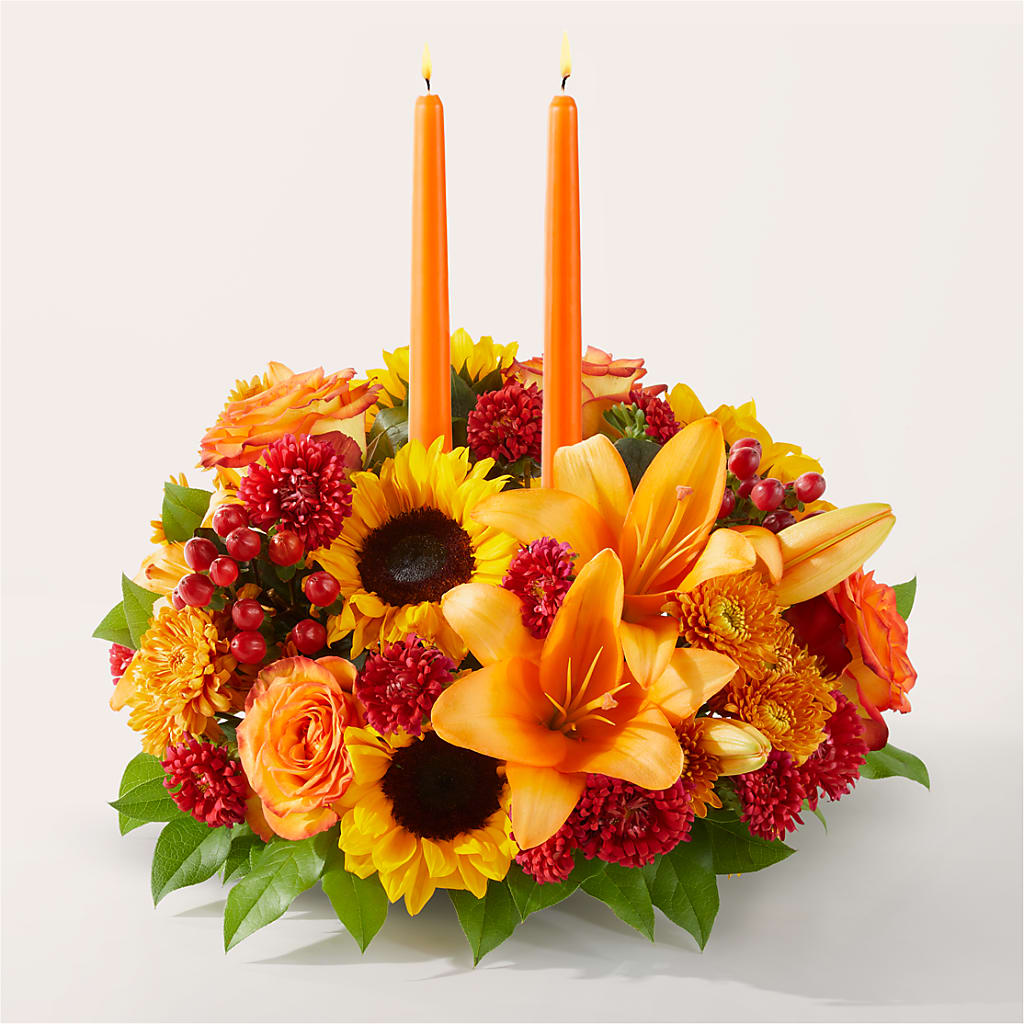 Grateful Centerpiece – HARRY'S FLOWERS, Victoria BC
