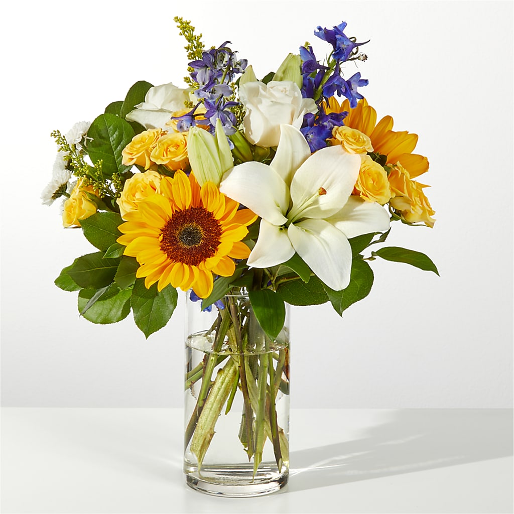 Wonderfully Sunny Bouquet – HARRY'S FLOWERS, Victoria BC