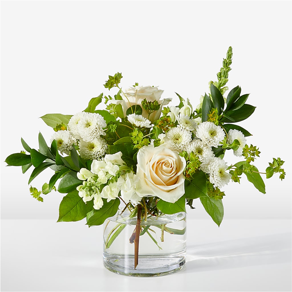 Hint of Vanilla Bouquet – HARRY'S FLOWERS, Victoria BC