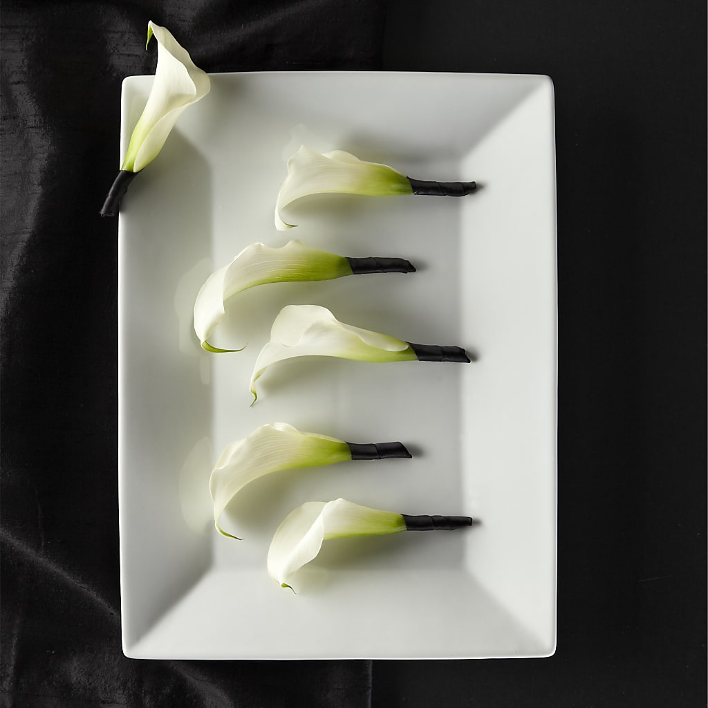Calla Lily Promise Boutonniere – HARRY'S FLOWERS, Victoria BC