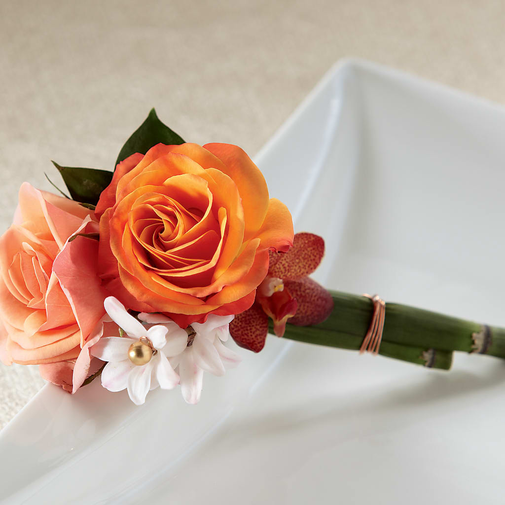 Sunset Dream Boutonniere – HARRY'S FLOWERS, Victoria BC