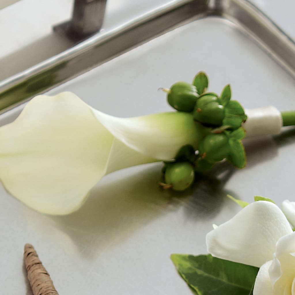 White Calla Boutonniere – HARRY'S FLOWERS, Victoria BC