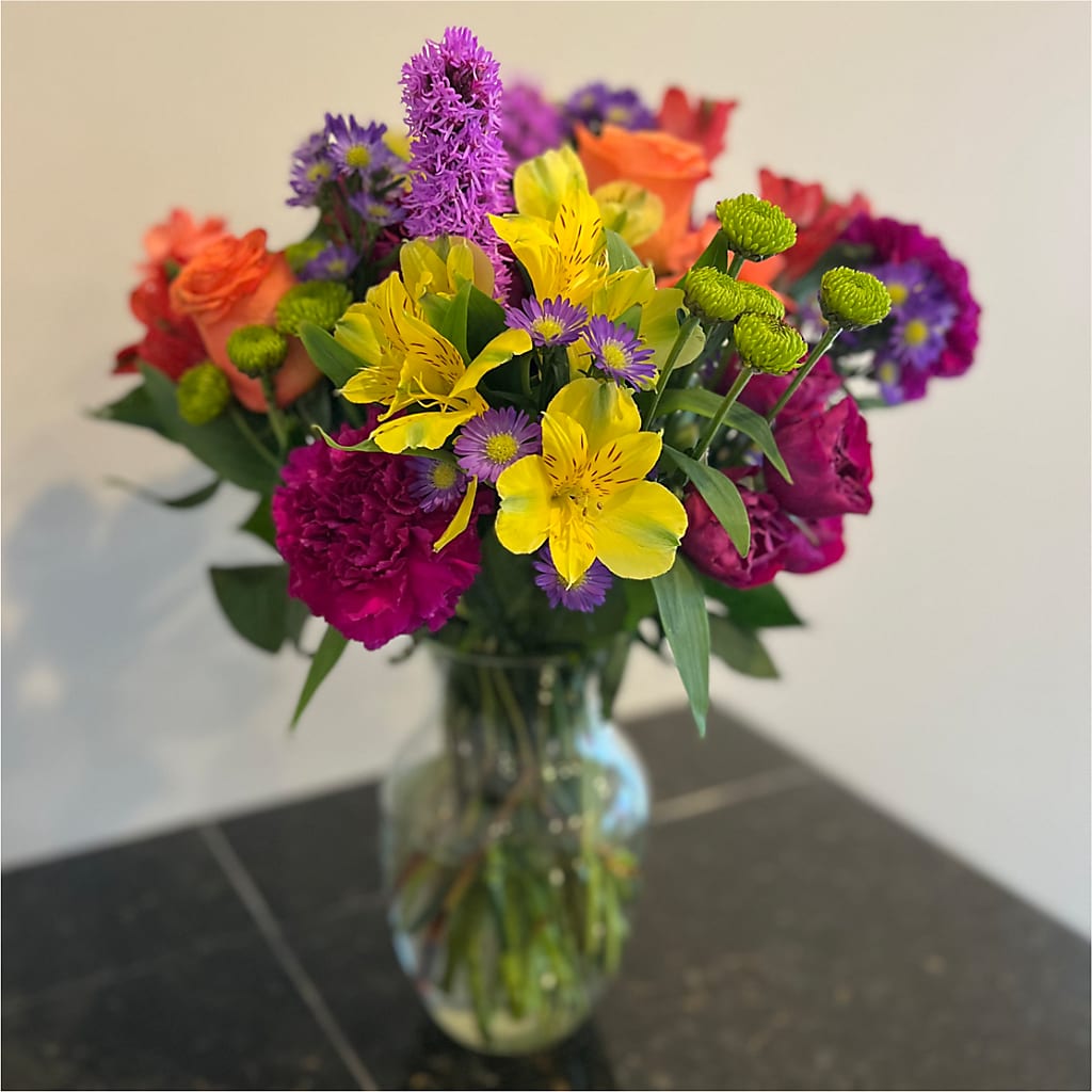 Bold & Bright – A Florist Original – HARRY'S FLOWERS, Victoria BC