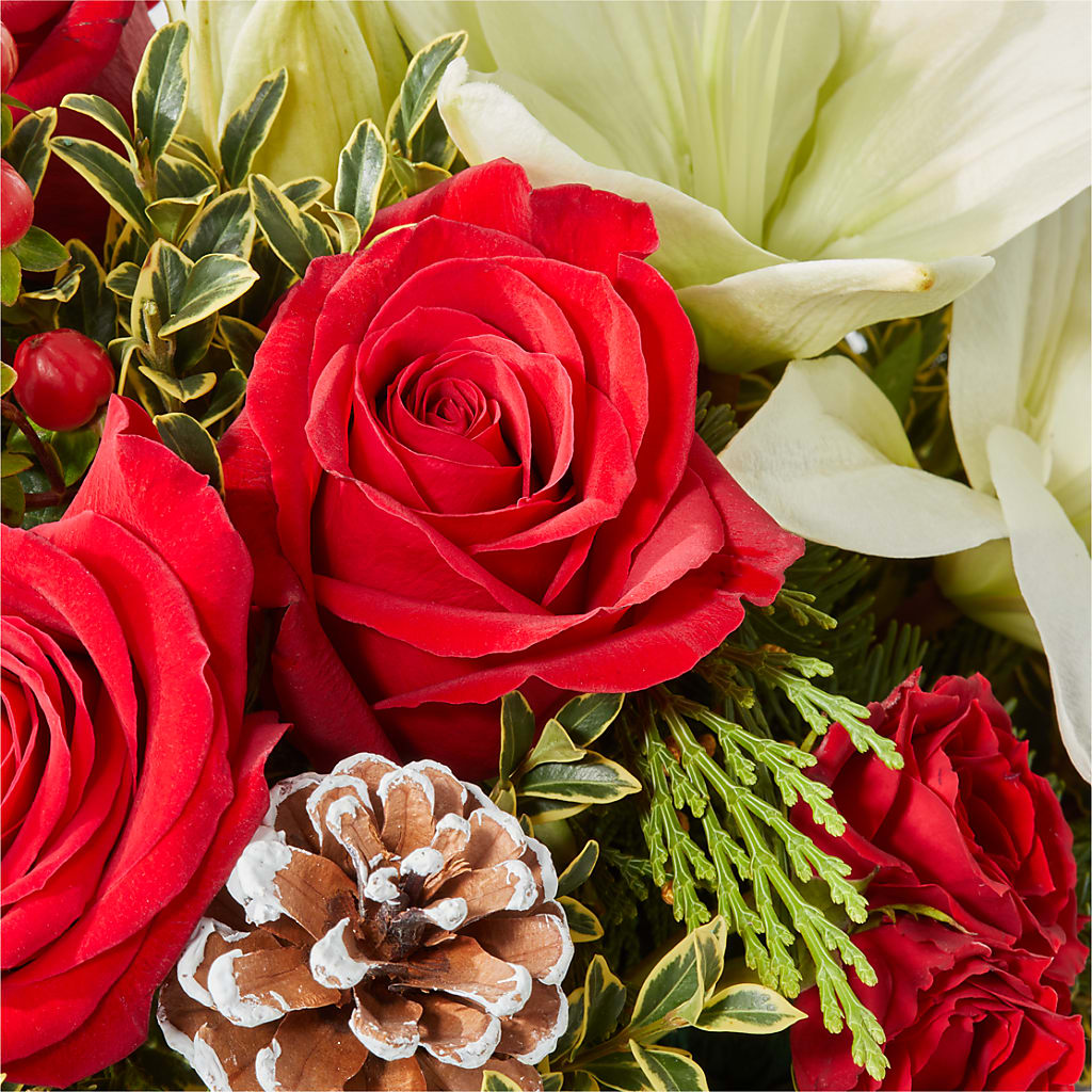 Snowy Wonderland Bouquet – HARRY'S FLOWERS, Victoria BC