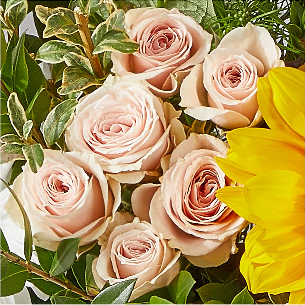 The Good Life Bouquet – HARRY'S FLOWERS, Victoria BC