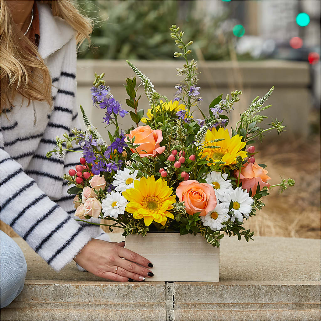 The Good Life Bouquet – HARRY'S FLOWERS, Victoria BC