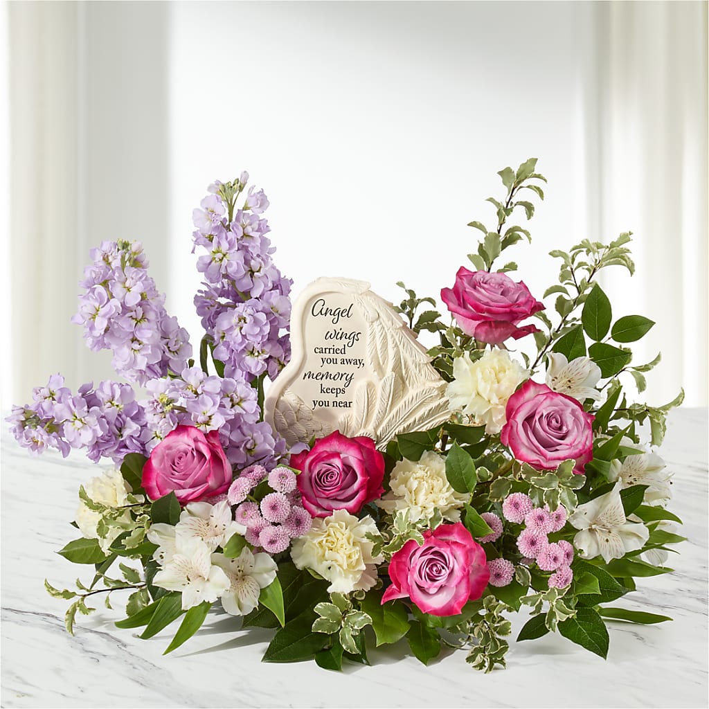 In My Heart Arrangement – HARRY'S FLOWERS, Victoria BC