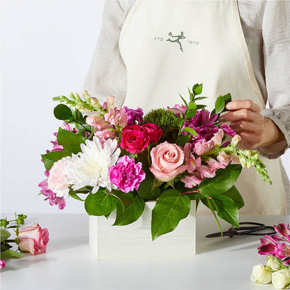 Sweetberry Box – A Florist Original – HARRY'S FLOWERS, Victoria BC