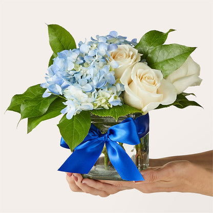 Sky Blue Delight Bouquet – HARRY'S FLOWERS, Victoria BC