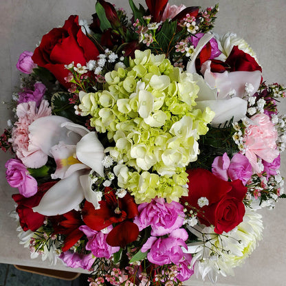 Best Mom Arrangement – HARRY'S FLOWERS, Victoria BC
