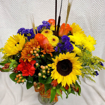Sunflower Burst Arrangement – HARRY'S FLOWERS, Victoria BC
