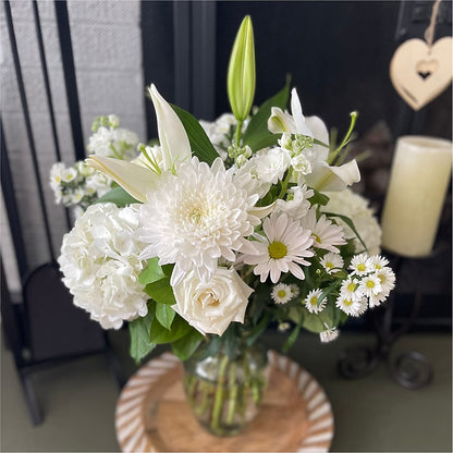 Classic Ivory – A Florist Original – HARRY'S FLOWERS, Victoria BC