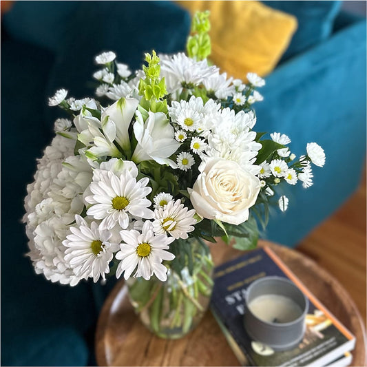 Classic Ivory – A Florist Original – HARRY'S FLOWERS, Victoria BC