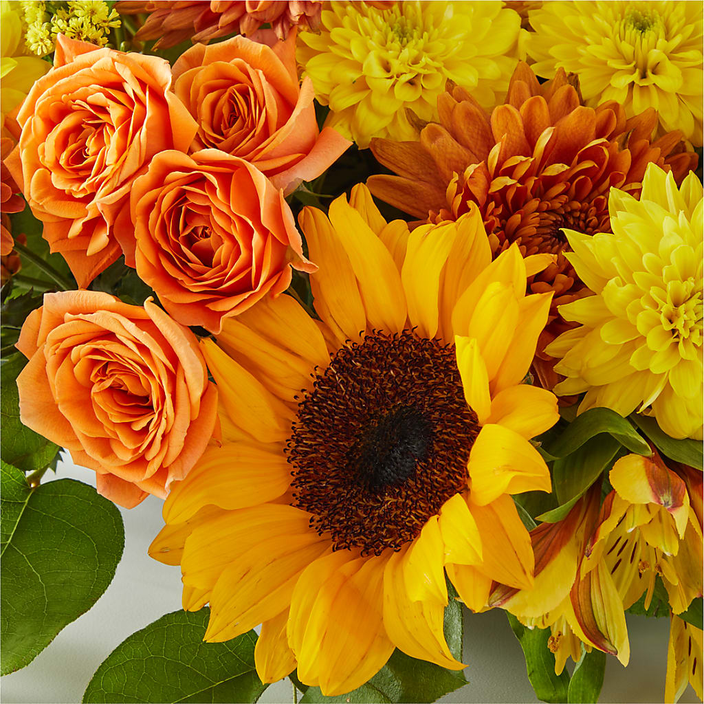 Autumn Harmony Centerpiece – HARRY'S FLOWERS, Victoria BC