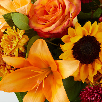 Grateful Centerpiece – HARRY'S FLOWERS, Victoria BC