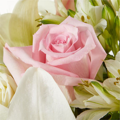 Kindhearted Bouquet – HARRY'S FLOWERS, Victoria BC