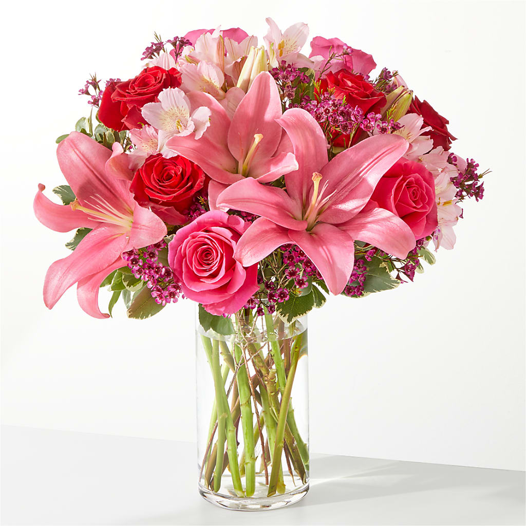Lucky in Love Bouquet – HARRY'S FLOWERS, Victoria BC