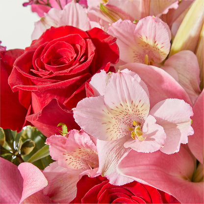 Lucky in Love Bouquet – HARRY'S FLOWERS, Victoria BC
