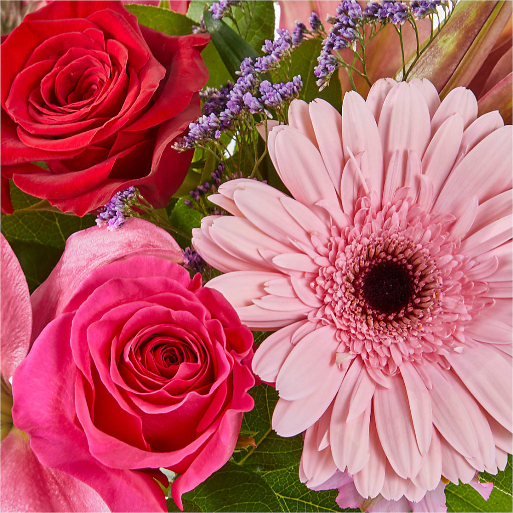 Lots of Love Bouquet – HARRY'S FLOWERS, Victoria BC