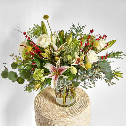 Berry & Bright Bouquet – HARRY'S FLOWERS, Victoria BC