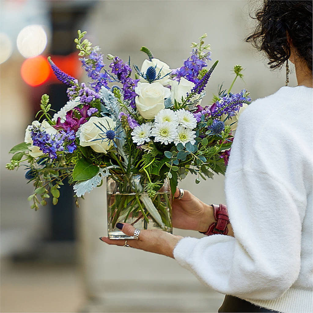 Shooting Star Bouquet – HARRY'S FLOWERS, Victoria BC