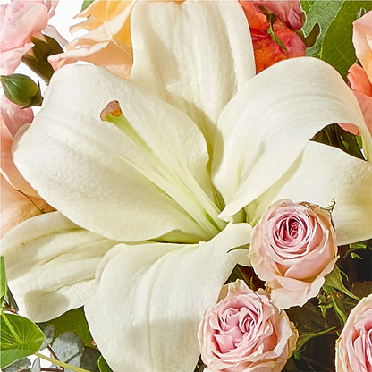 Grapefruit Splash Bouquet – HARRY'S FLOWERS, Victoria BC