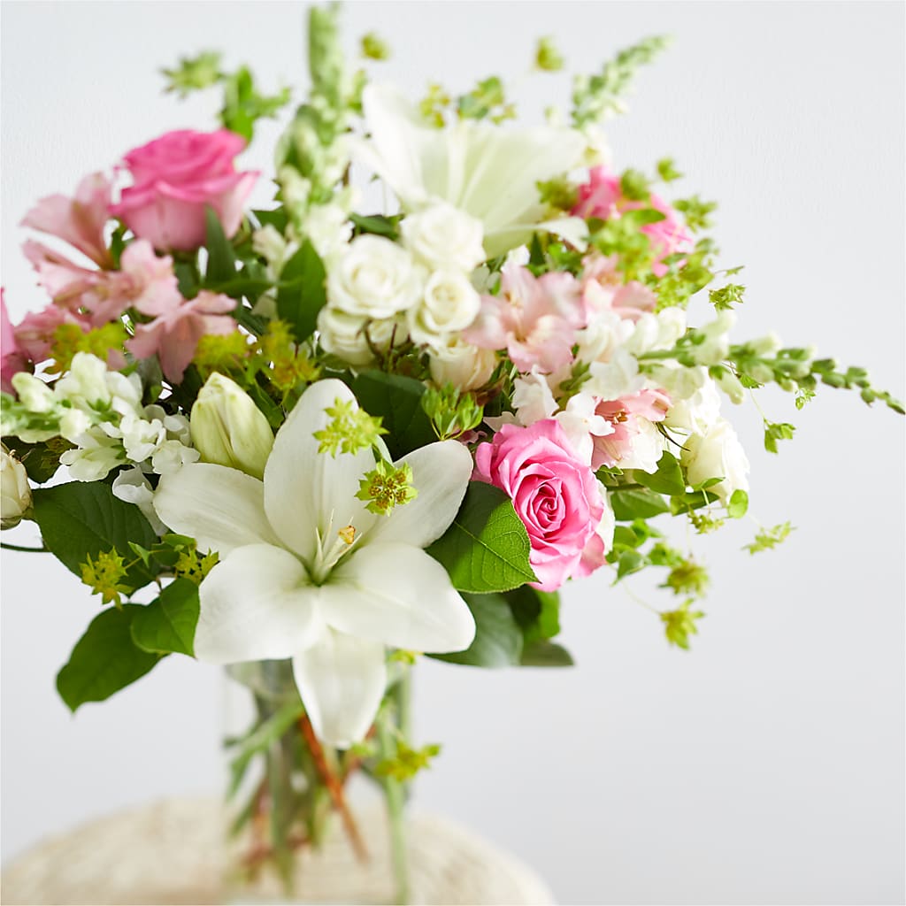 Fondly Bouquet – HARRY'S FLOWERS, Victoria BC