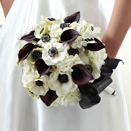 To Have and To Hold Bouquet – HARRY'S FLOWERS, Victoria BC