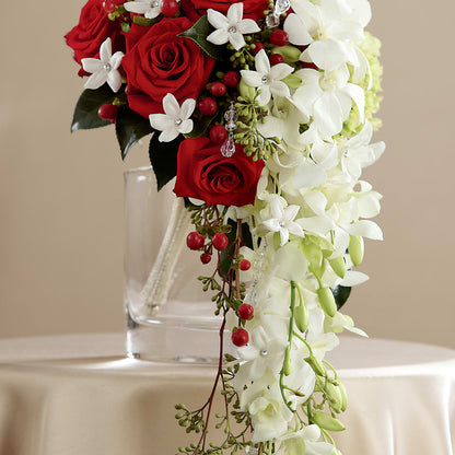 Here Comes the Bride Bouquet – HARRY'S FLOWERS, Victoria BC